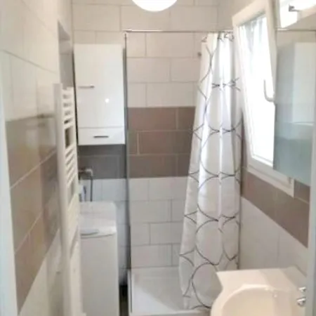 Studio Boulevard Joliot Curie דירה